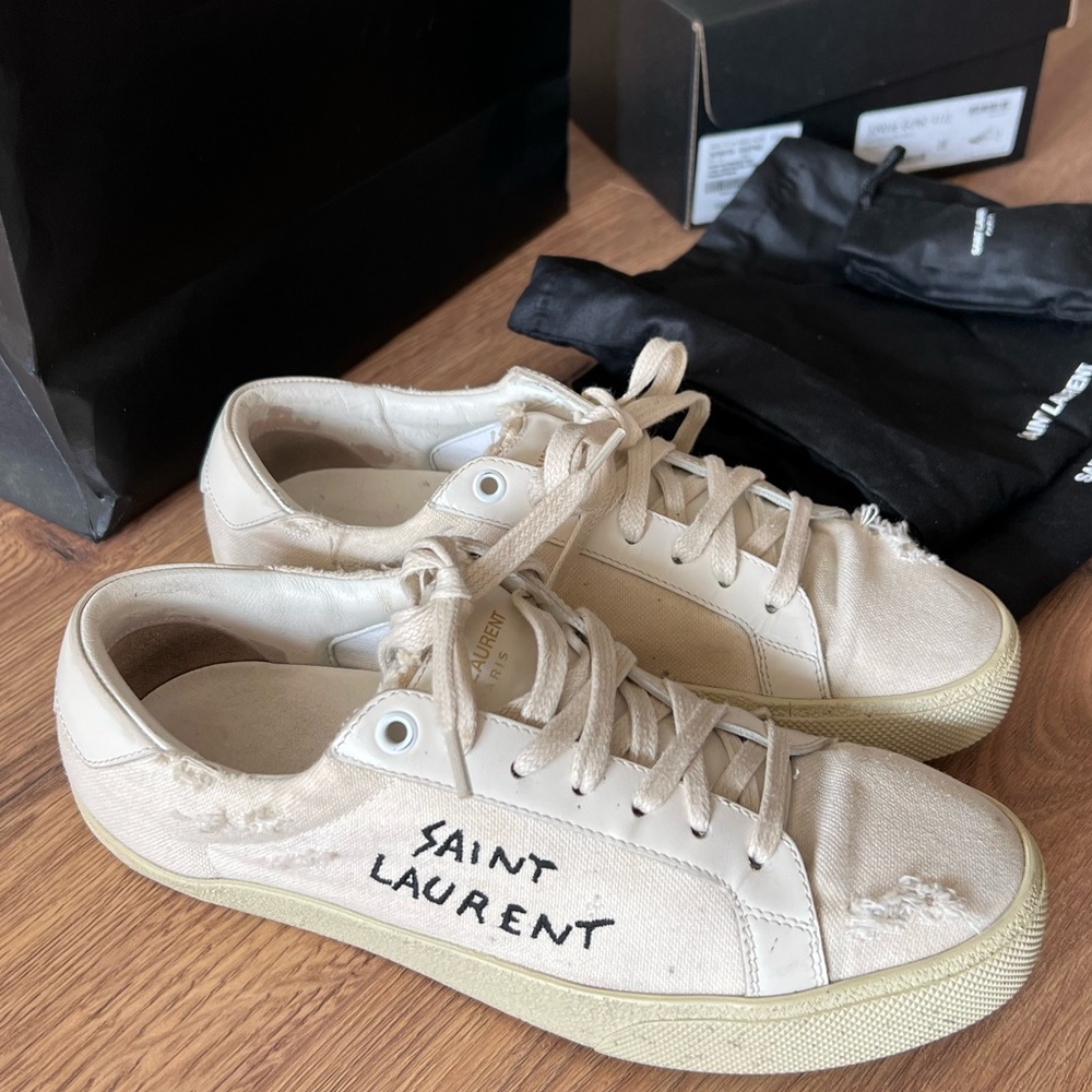YSL SAINT LAURENT COURT CLASSIC SL/06 EMBROIDERED SNEAKERS IN CANVAS & LEATHER
